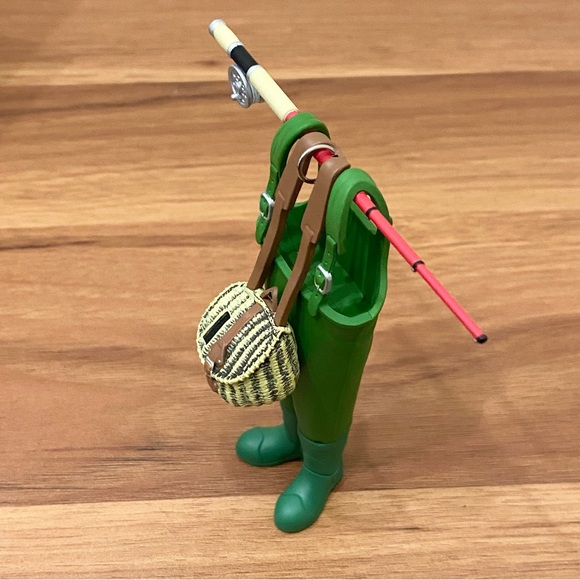 2019 HALLMARK Keepsake Wading For A Nibble Fishing Ornament - Picture 9 of 14